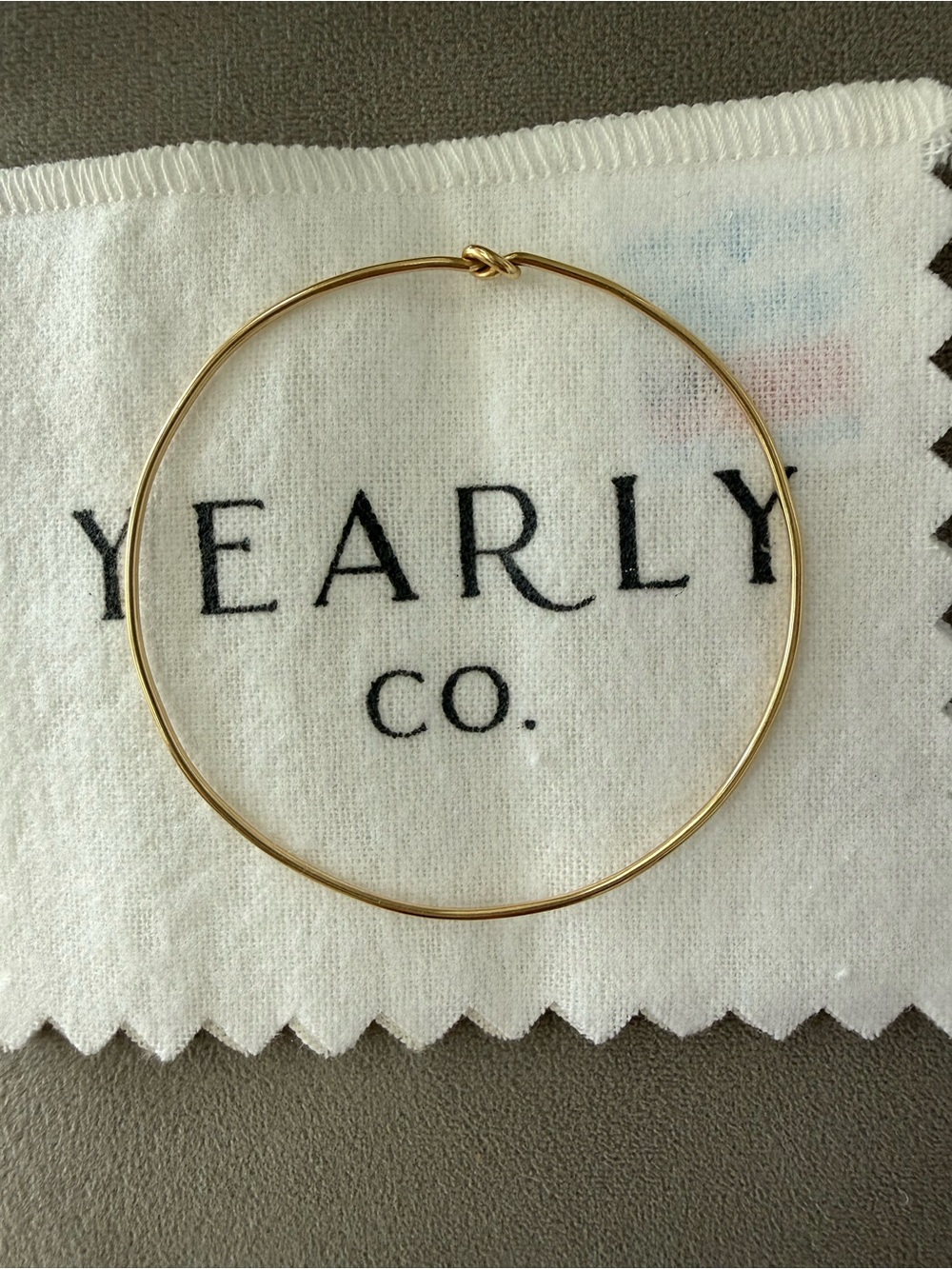 Yearly Co. Original Knot Bangle Thin Gold - Picture 2 of 4